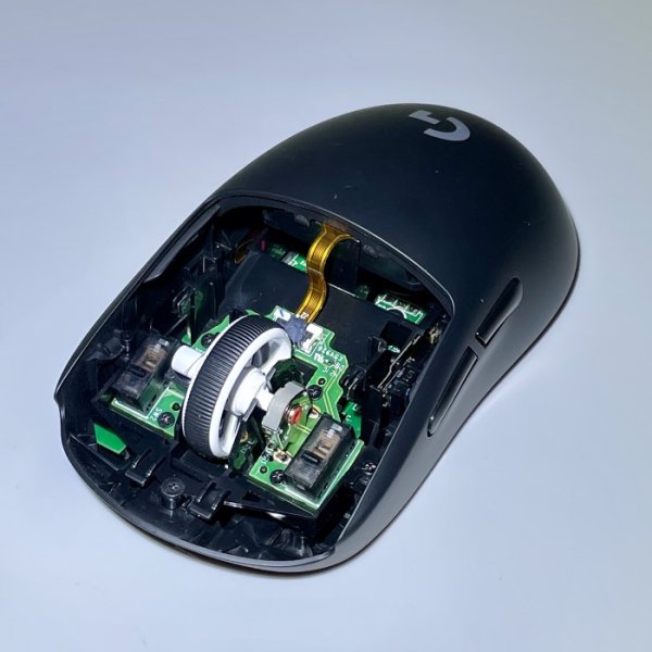 Logitech Pro X Superlight Wireless schwarz mit Kailh GM 8.0 Switches und Kailh red Encoder